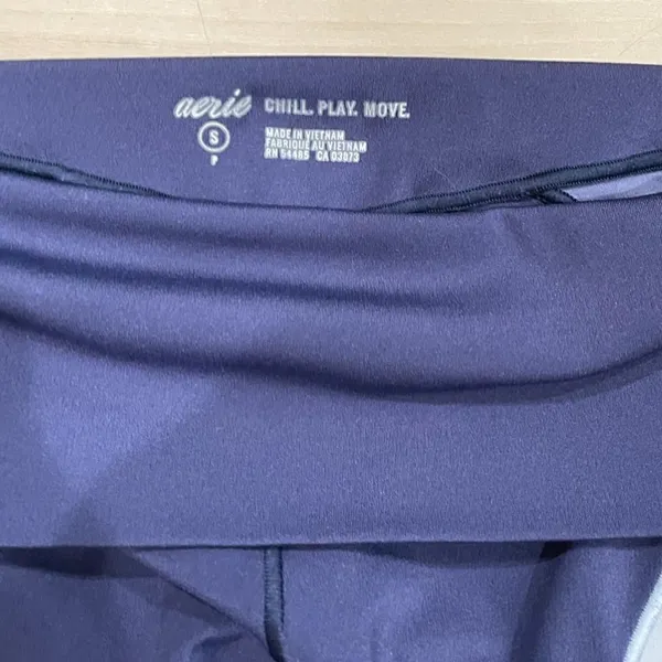 Aerie Chill Play Move Blue and White Leggings Women’s Small - Image 2