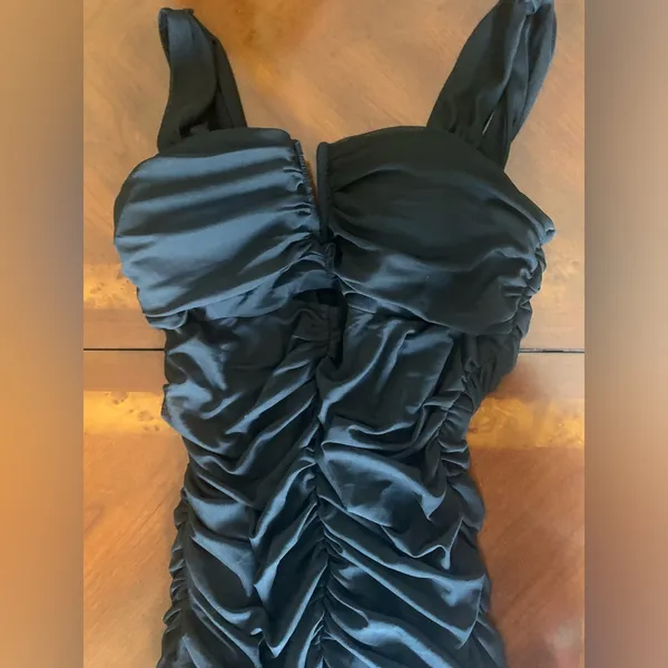 Black Mermaid Gown (M) Size M - Image 8