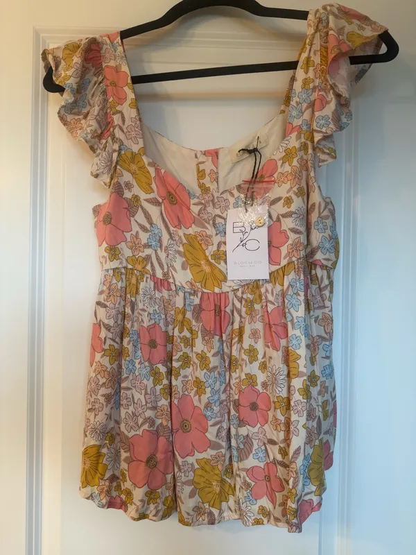 Illa Illa Cute floral tank - Image 3