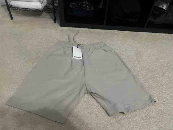 Bershka Men’s gray shorts - Image 2