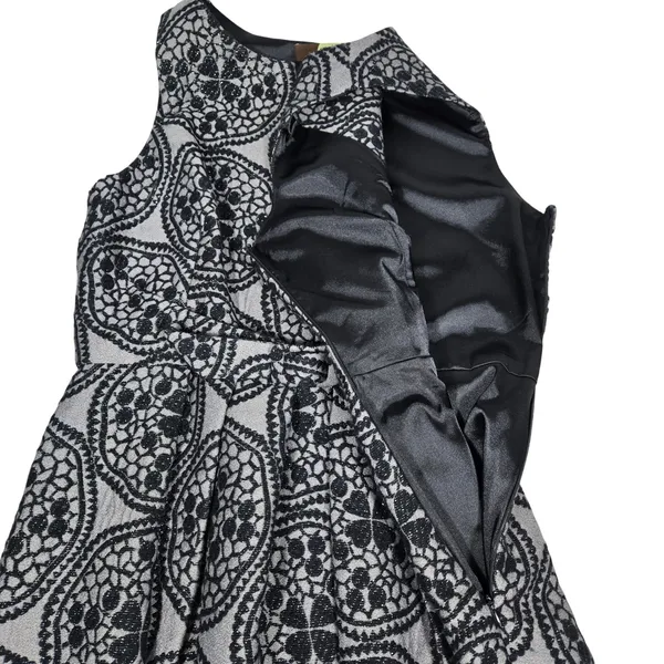 Eva Franco Silver Black‎ Metallic Medallion Brocade Fit Flare Dress Size 8 - Image 7
