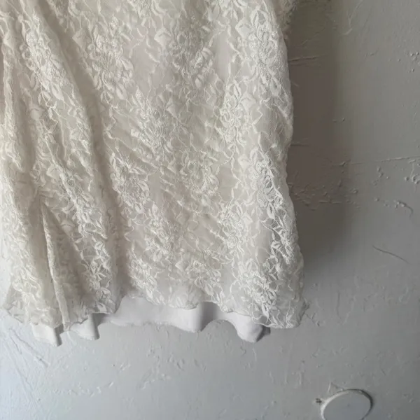 Maurices White Lace Cami Tank Top M Floral Lined Y2K‎ Coquette Layering Stretchy - Image 3