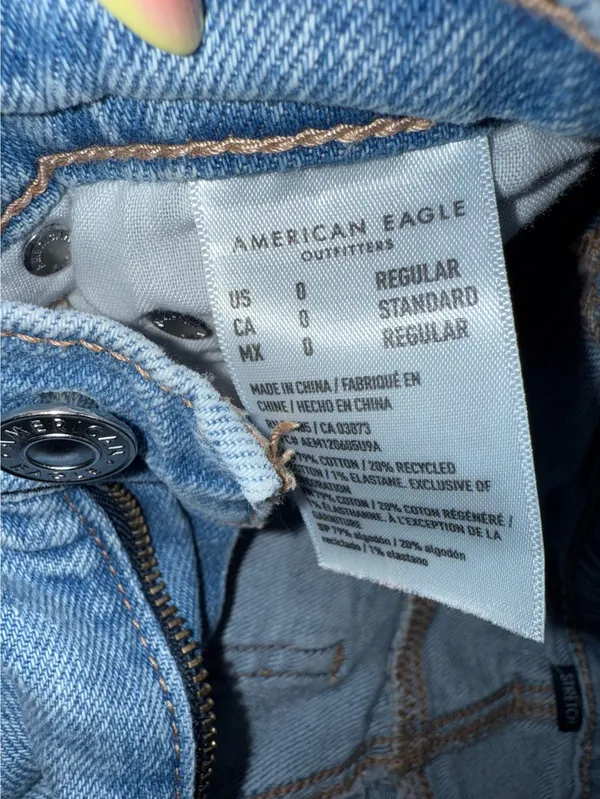 American Eagle Jeans - Image 3