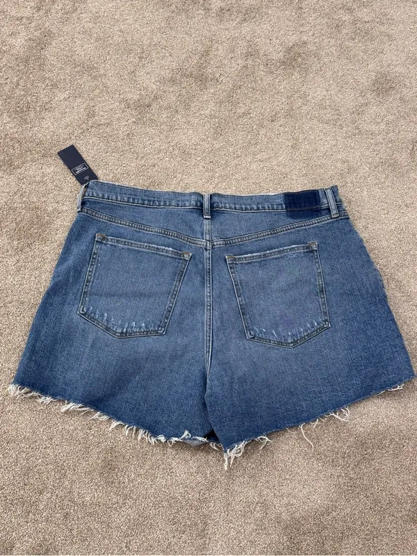 New! Abercrombie Sz 34/18 The 4 inch Mom Shorts Denim Cutoff - Image 4