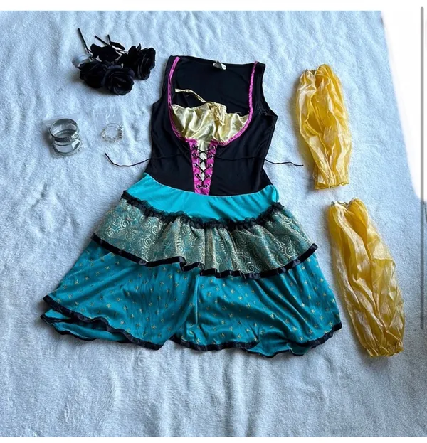 Spirit Halloween Magical Gypsy Costume Sz M - Image 2