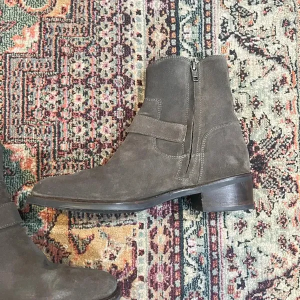 FINAL PRICE Frye Hannah Engineer Gray Grey Suede Boots - Image 6