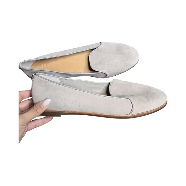 UGG Bonnie Suede Loafers‎ in Oyster Size: 9.5 - Image 3