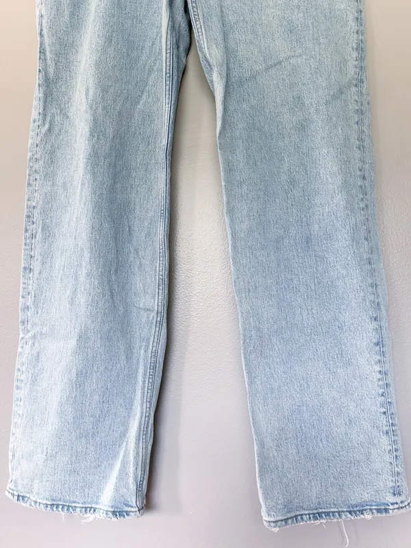 Abercrombie Curve Love 90s Relaxed High Rise Jeans Light Wash 32/14 XL Length - Image 2