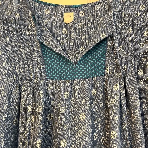 Gap Women’s Floral Blue Boho Peasant Blouse Size Medium - Image 3