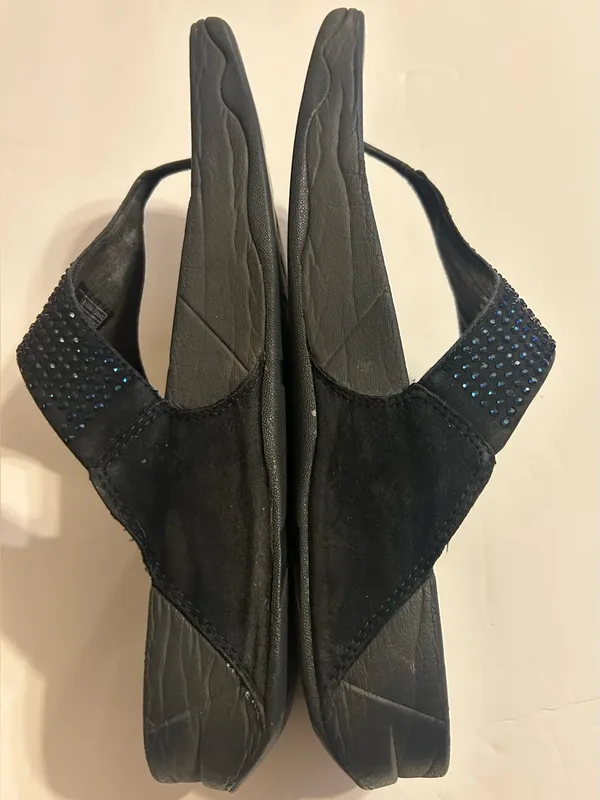 FitFlop navy Rhinestone T-Strap Women's Sandals - Image 5