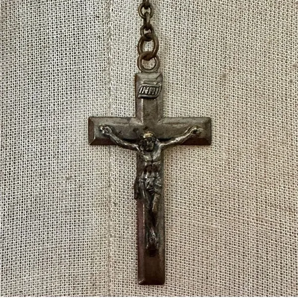 Vintage brass Queen of Heaven Rosary - Ornate Metal Beads - Image 7