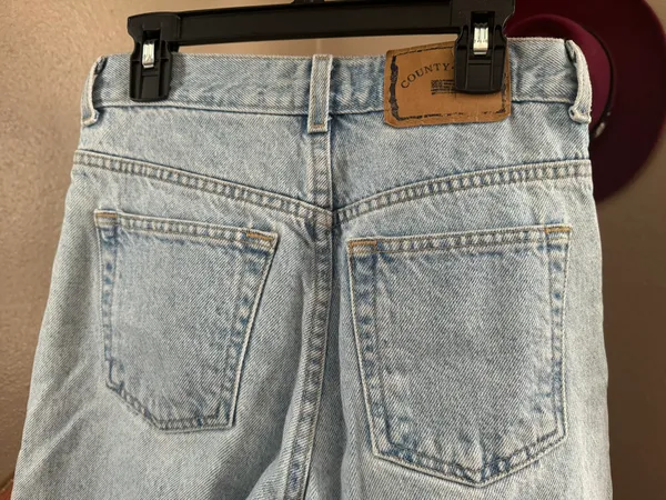 Country Seat Mom Jeans Size 23 - Image 3