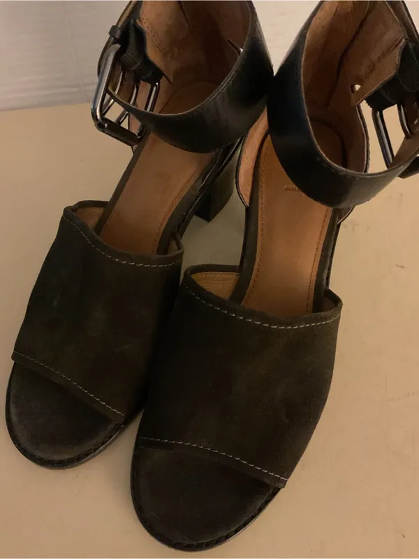 Frye Black Suede & Leather Ankle-Strap Block Heel Brielle Sandals US 8 - Image 4