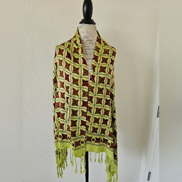 Chartreuse & Red Geometric Star Pashmina Scarf with Tassel Fringe - Image 2