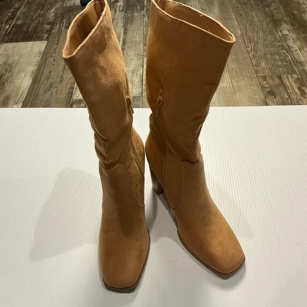 Tan Faux Suede Women's Boots Size 8 1/2 - Image 12