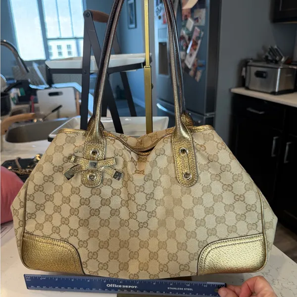 Gucci Beige GG Canvas Shoulder Bag with Gold Metallic Trim - Image 12