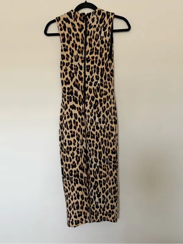 Alice + Olivia Delora Fitted Mock Neck Midi Dress Leopard Print - Image 6
