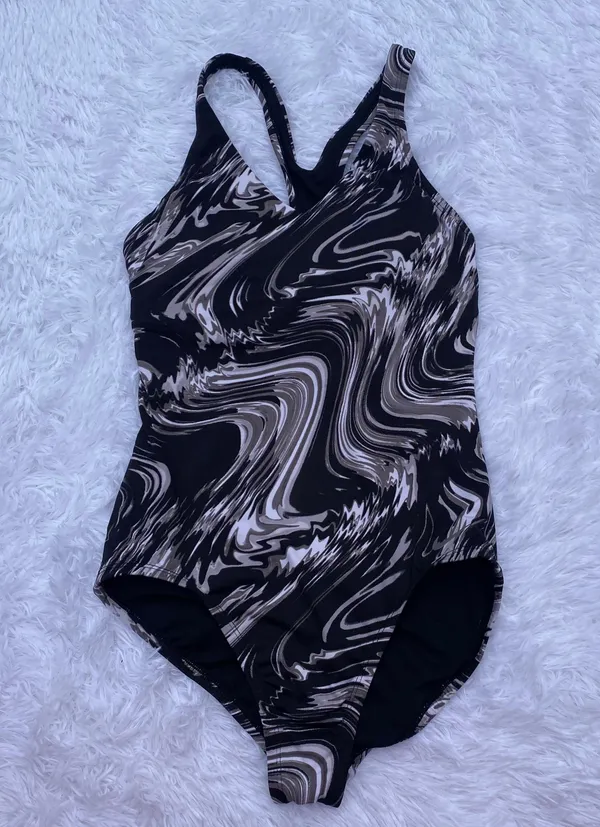 Nike One Piece Swimsuit - Image 5