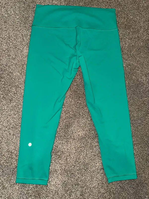 Lululemon Align High-Rise Crop 23" in Maldives Green - Image 2