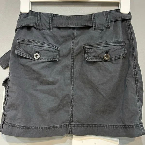 Free People Utility Cargo Mini Skirt Dark‎ Gray Belted Pockets Size 4 - Image 3