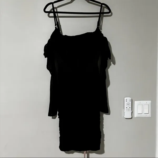 House of CB Freyja Satin Ruched Long Sleeve Body-Con Dress Size - Image 2