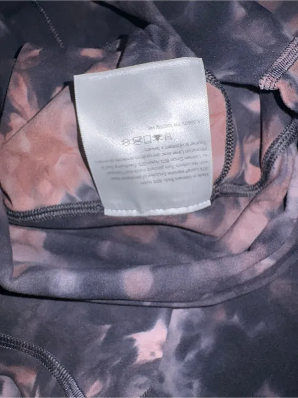 Lululemon High-Rise Tie-Dye Athletic Biker Shorts - size 4 - Image 3