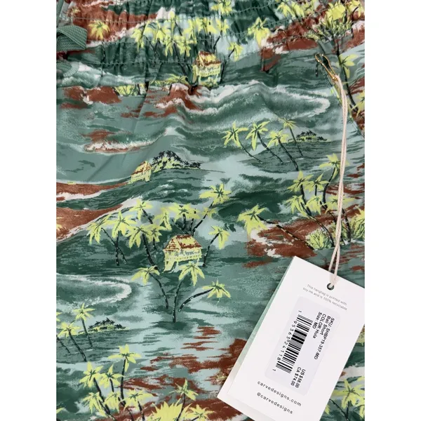 Carve Designs Women's Green Shorts Size M New With Tags - Image 9