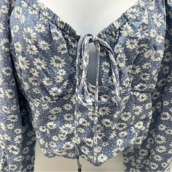 Wild Fable White Puff Sleeve Crop Blouse - Image 3
