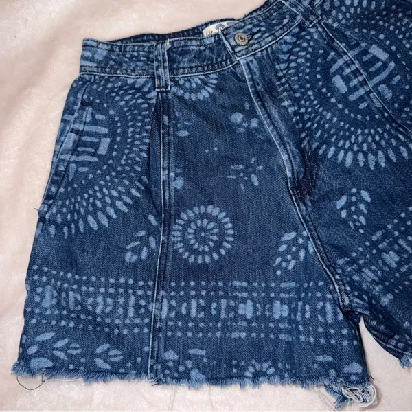 Free People We the Free Amelie Printed A-Line Denim Jean Shorts Size 27 - Image 3