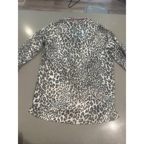 Victoria's Secret Leopard‎ Print Long Sleeve Pajama Top Pink Trim small - Image 5