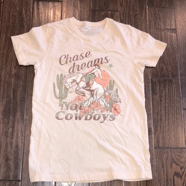 Amused by blue graphic T-shirt cotton fabric size small chase dreams not cowboys - Image 2