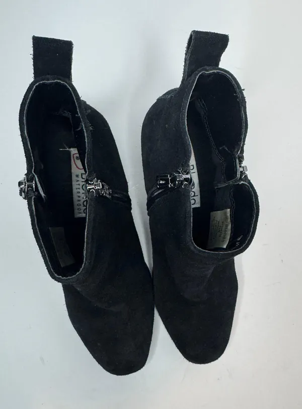 Blondo Black Waterproof Ankle Boots Size 7.5M - Image 3