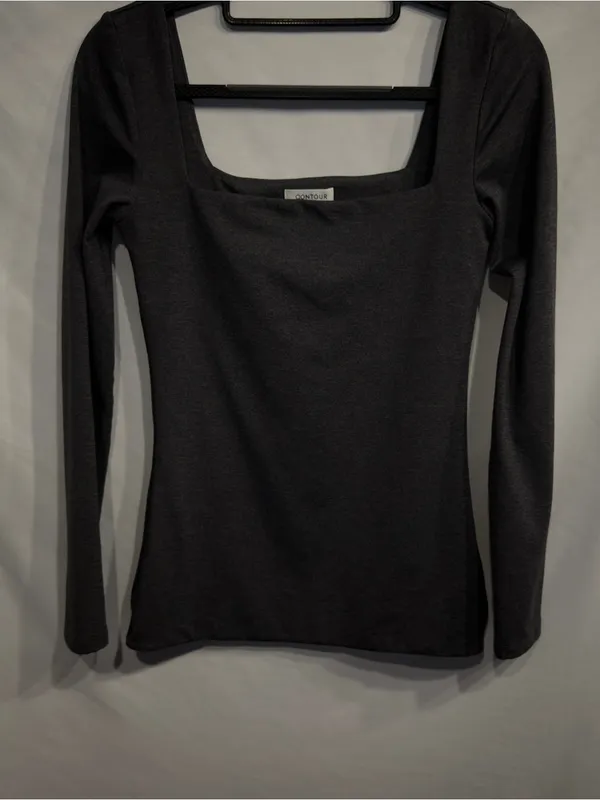Aritzia Original Contour Square Neck Long Sleeve Top Dark Gray size Medium - Image 5