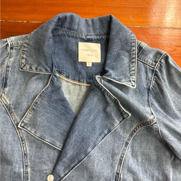Habitual Wide Draped Lapel Denim Jacket Buckle Cuffs Medium Wash Sz M 💛🍄 - Image 7