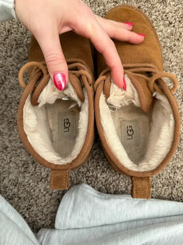 UGG Neumel Boots Women’s Chestnut - Image 7