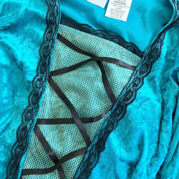 Charades Renaissance Queen Costume Blue Velvet Gown and Headpiece NEW IN PACKAGE - Image 6