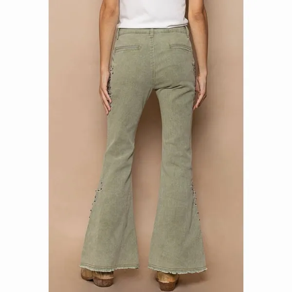 NWT‎ POL Glamour Groove Floral Embroidered Beaded Boho Green Flare Jeans - Image 3