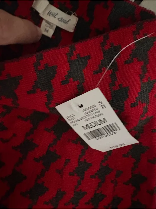 Wet Seal Red and Dark Gray Houndstooth Skirt - Image 2