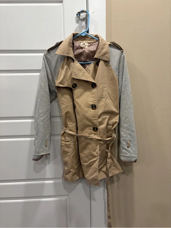 Cotton Candy LA Colorblock Trench Coat Tan Gray Belted Jacket Size S - Image 3