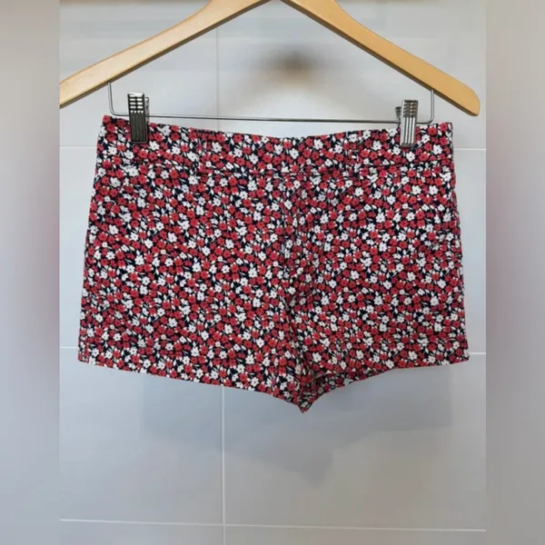 H&M L.O.G.G. Floral Print Shorts | Size 4‎ - Image 2