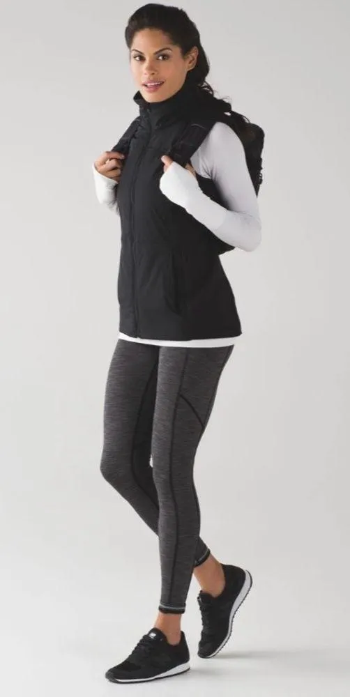 Lululemon Run For Cold Vest PrimaLoft Stretch Glide Material in Black Size 6 - Image 3