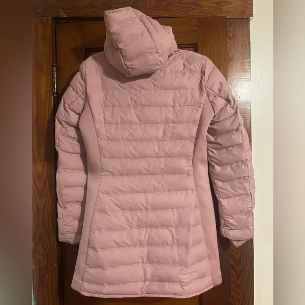 Women's light Pink Hooded Puffer Coat - Image 3