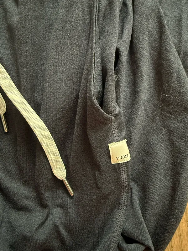Vuori Cropped Joggers Performance Navy Heather - Image 3