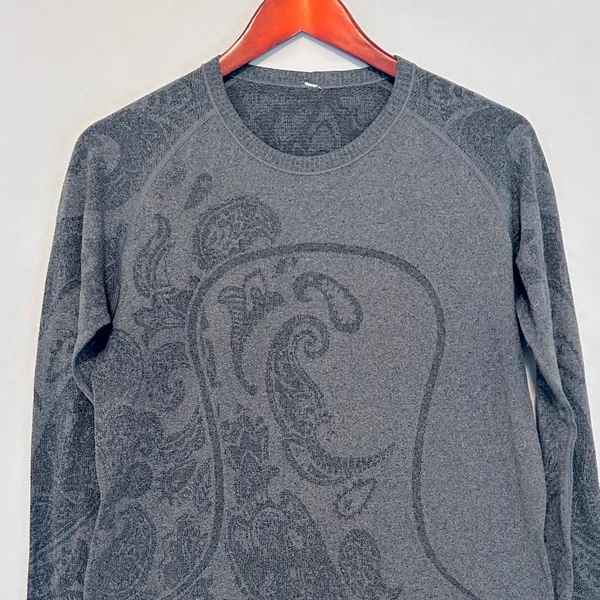 Lululemon Running Shirt Womens 12 Long Sleeve Paisley Gray Black Limited Edition - Image 9