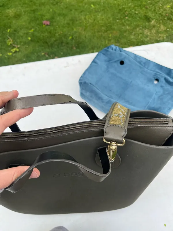 O bag Matte Olive Tote with Removable Teal Insert Green - Image 2