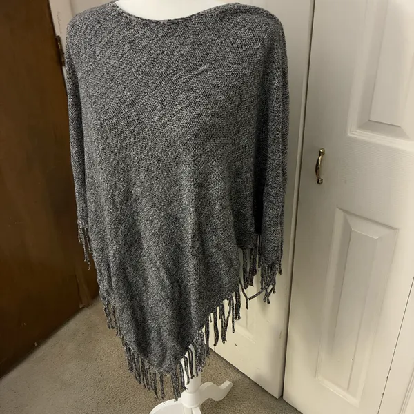 ZoZo Gray Knit Fringe Shawl Wrap for Women Solid Pattern Poncho Style - Image 5
