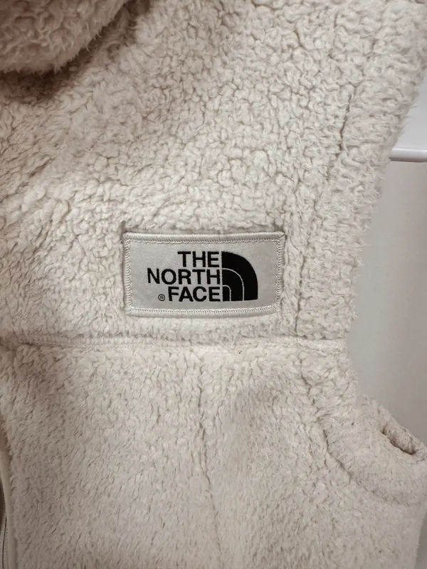 North Face Womens fleece Vest Cream limited edition - Image 2