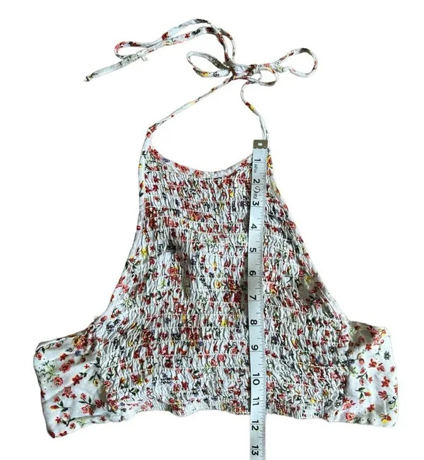 Urban Outfitters Floral Halter Crop Top Size Small - Image 5