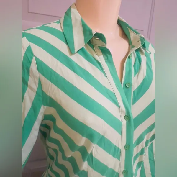 Women’s striped maxi shirt dress in green in size XS pit to pit 17” - Image 16