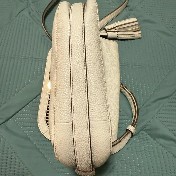 Kate Spade Cream‎ Crossbody Bag with Gold Accents - Image 5
